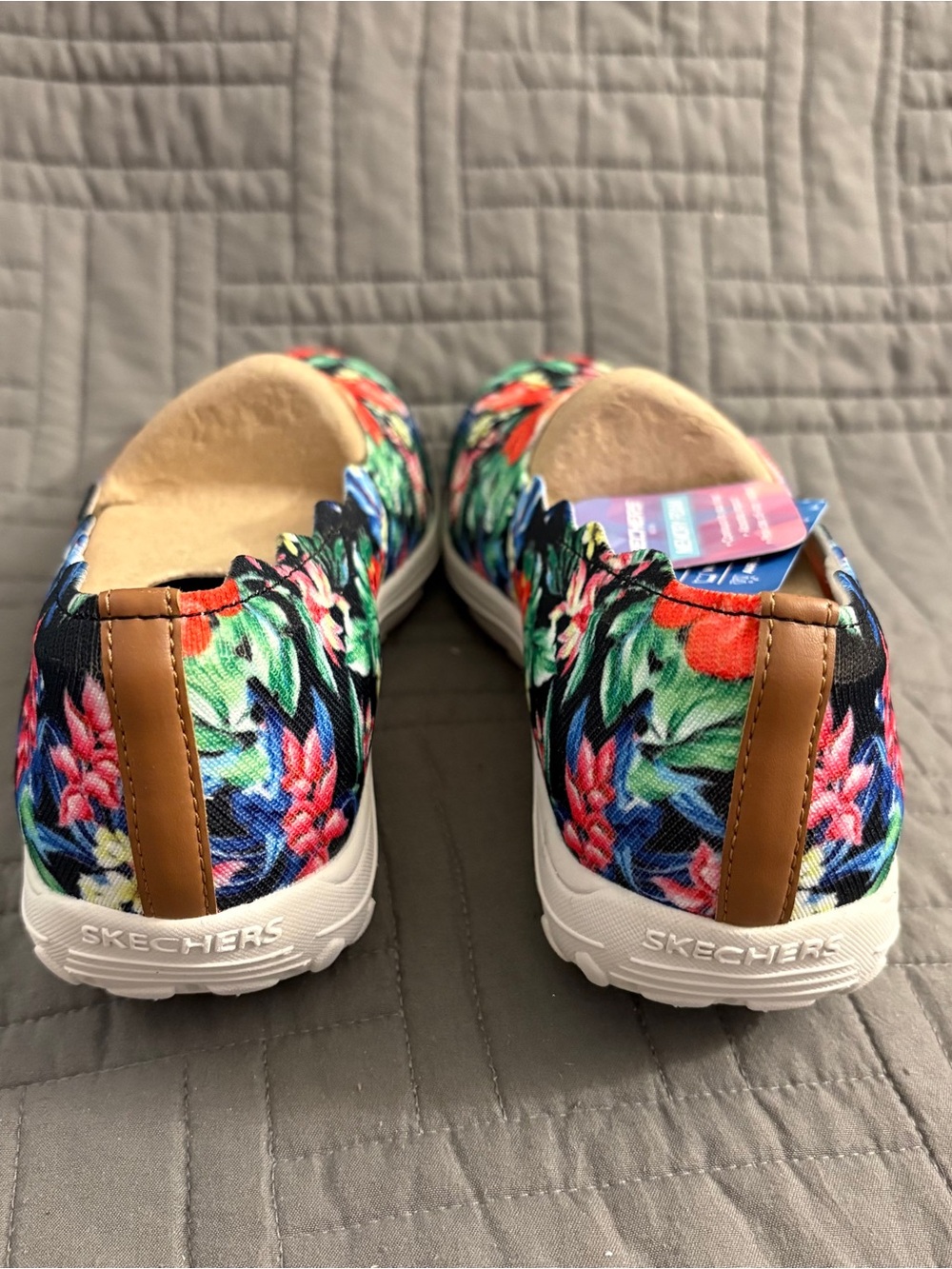 Skechers Reggae Fest Tropic Days Floral Tropical Womens Size 8 Comfort Shoes - Picture 3 of 15